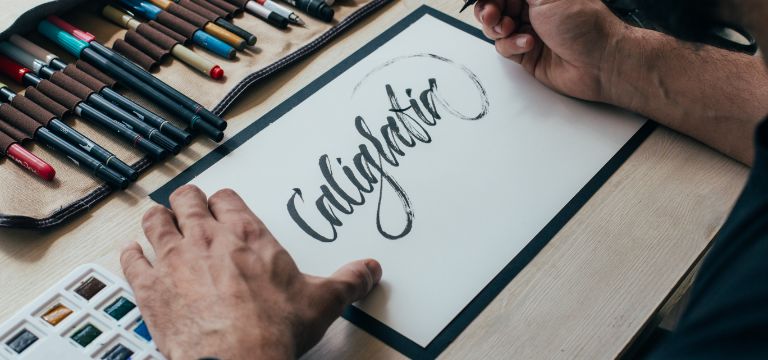 Como se llama hotsell la pluma de escribir