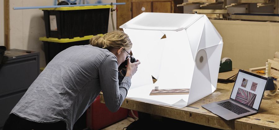 Cómo utilizar una caja de luz o cubo de luz 