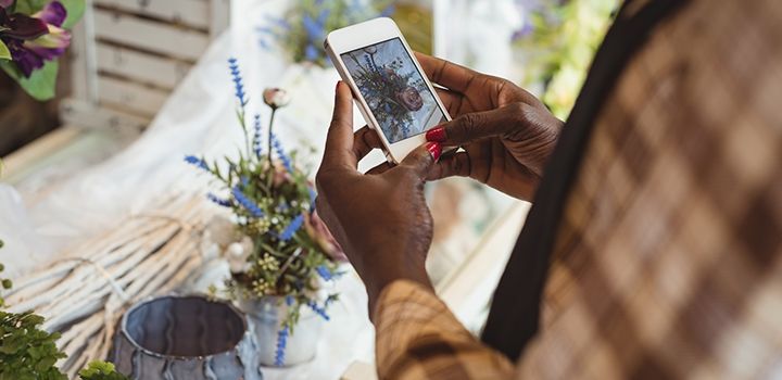 Stunning Flower Arrangements Captured with a Mobile Phone