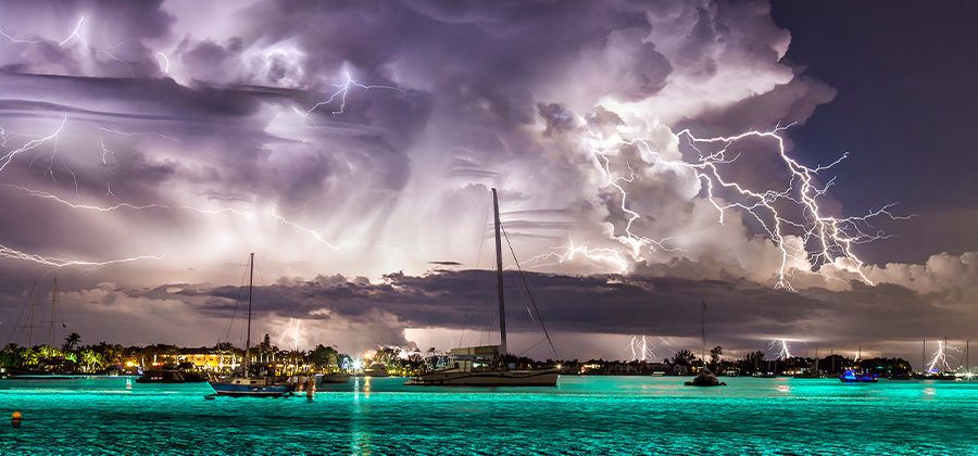 Lightning and storm photography for beginners - Adobe